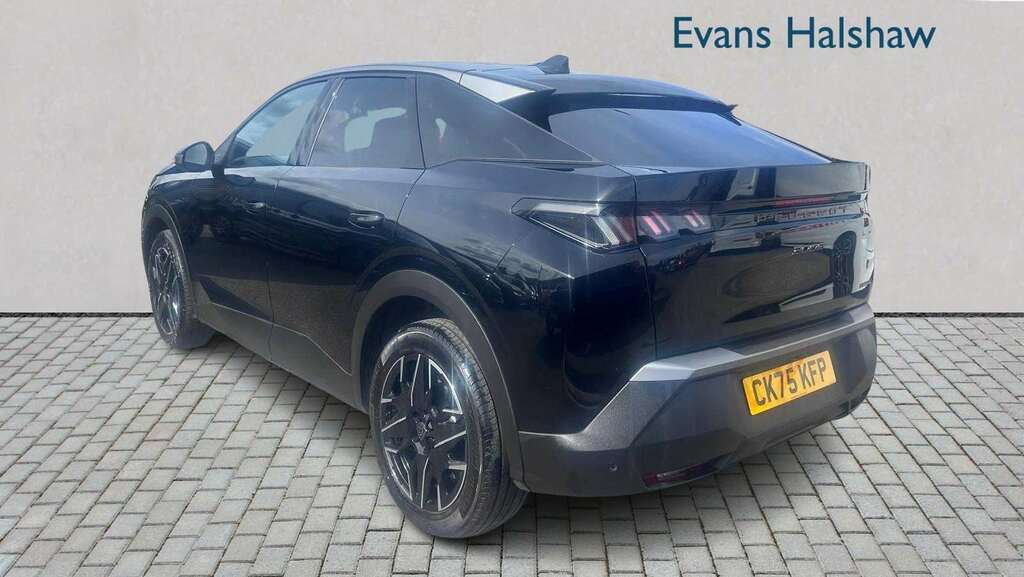 Peugeot 3008 1.2 Hybrid 145 Allure E-dsc6 2025 Black #2