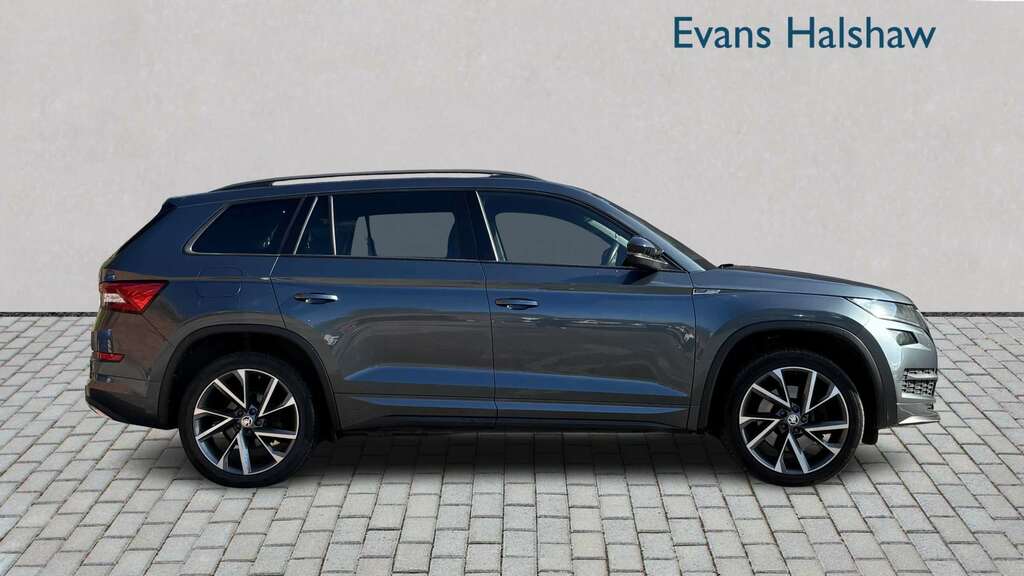 Skoda Kodiaq 2.0 Tdi 200 Sport Line 4X4 Dsg 7 Seat 2021 Grey #6