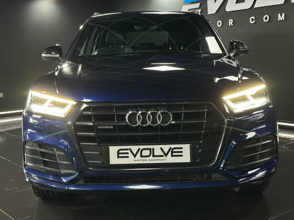 Audi Q5 2L Black Edition LM19FVF Blue #4
