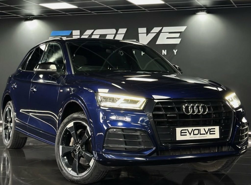 Audi Q5 2L Black Edition LM19FVF Blue