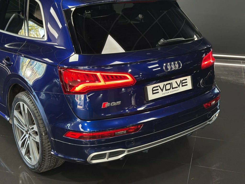 Audi SQ5 3L Null Black #22