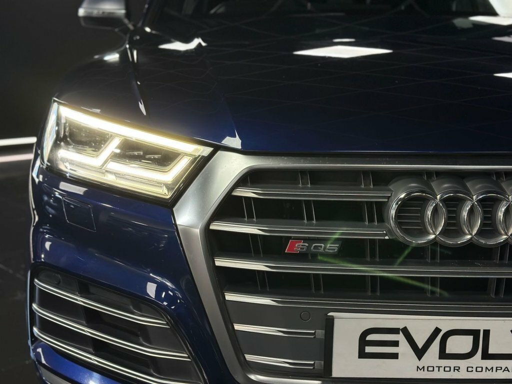 Audi SQ5 3L Null Black #6