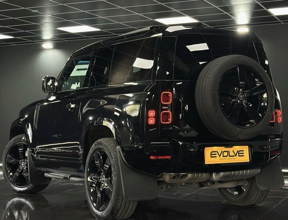 Land Rover Defender 90 3L X-dynamic Hse Black #2