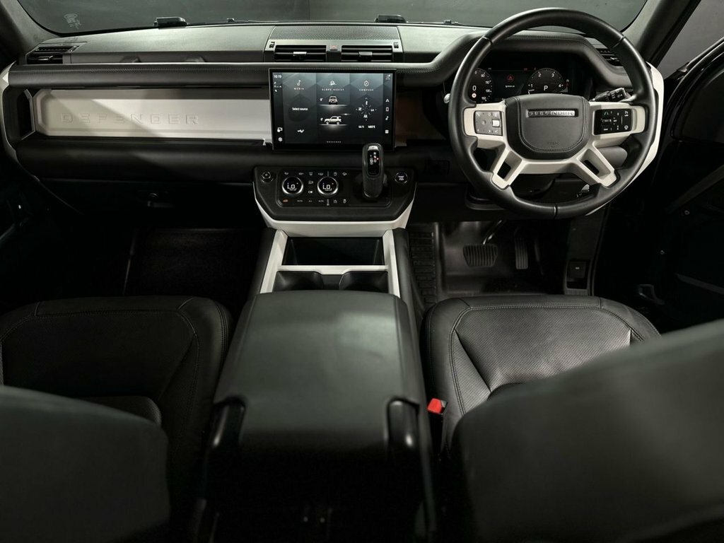 Land Rover Defender 90 3L X-dynamic Hse Black #3