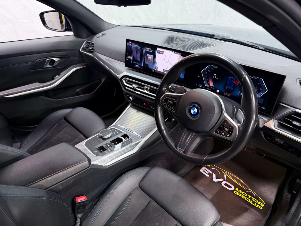 BMW 3 Series M Sport YK23CTD #3