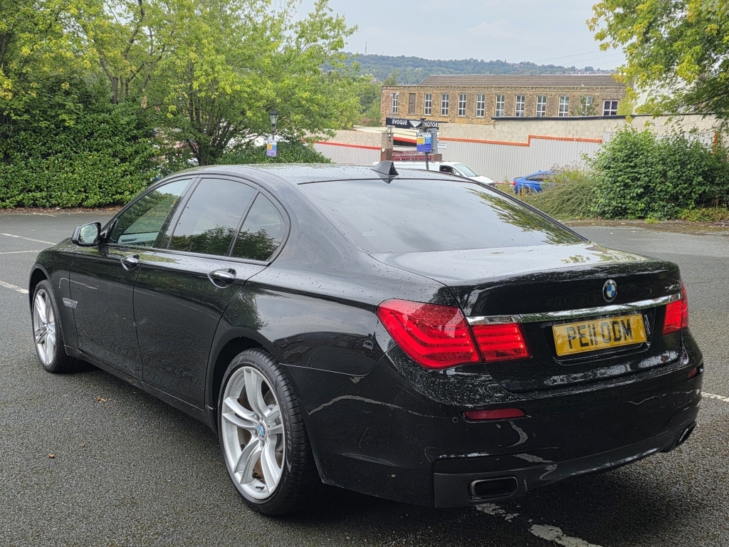 BMW 7 Series 3.0 730D M Black #6