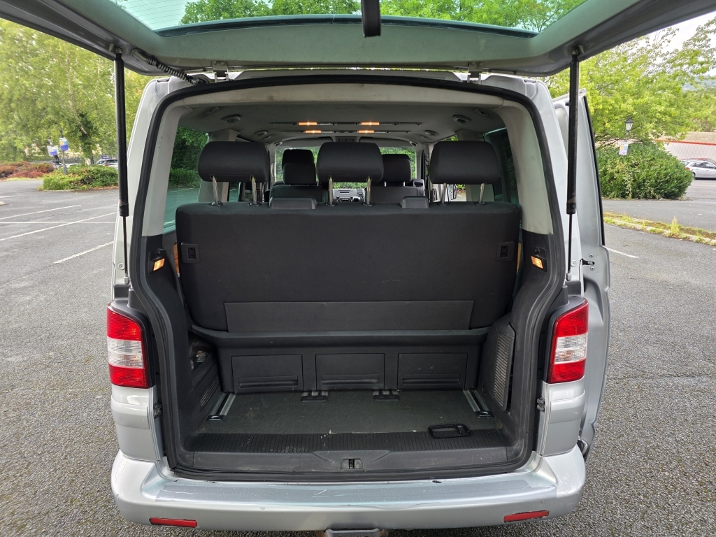 Volkswagen Caravelle Mpv Black #15