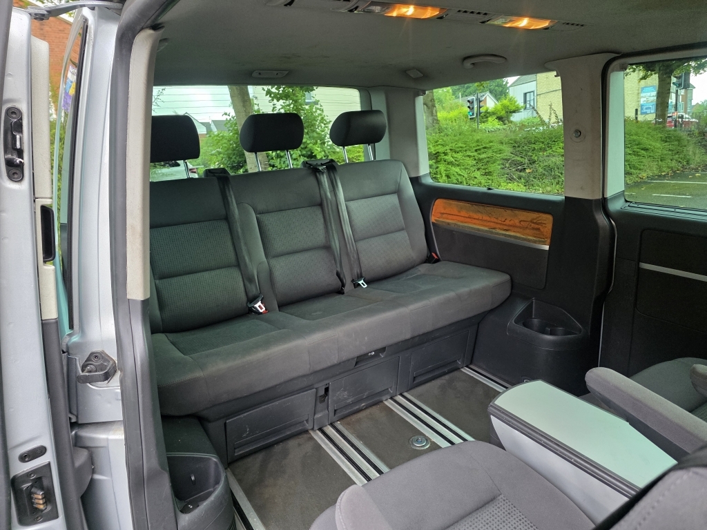 Volkswagen Caravelle Mpv Black #13