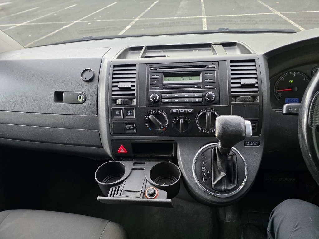 Volkswagen Caravelle Mpv Black #19