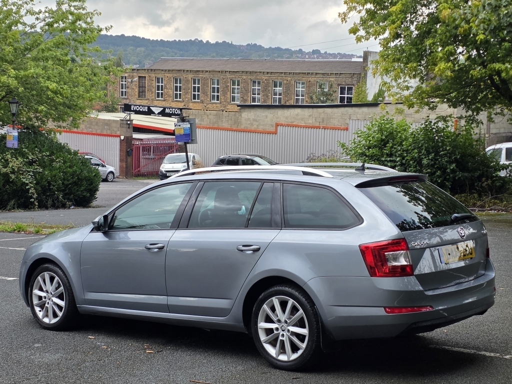 Skoda Octavia 2.0 Elegance Tdi Grey #6