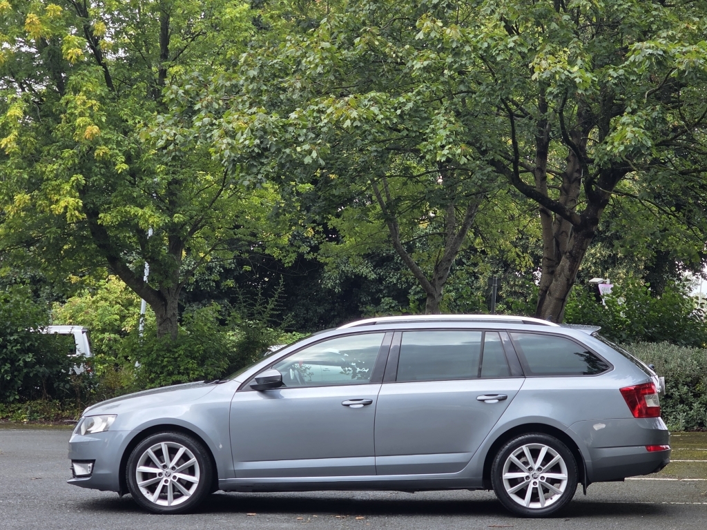 Skoda Octavia 2.0 Elegance Tdi Grey #4