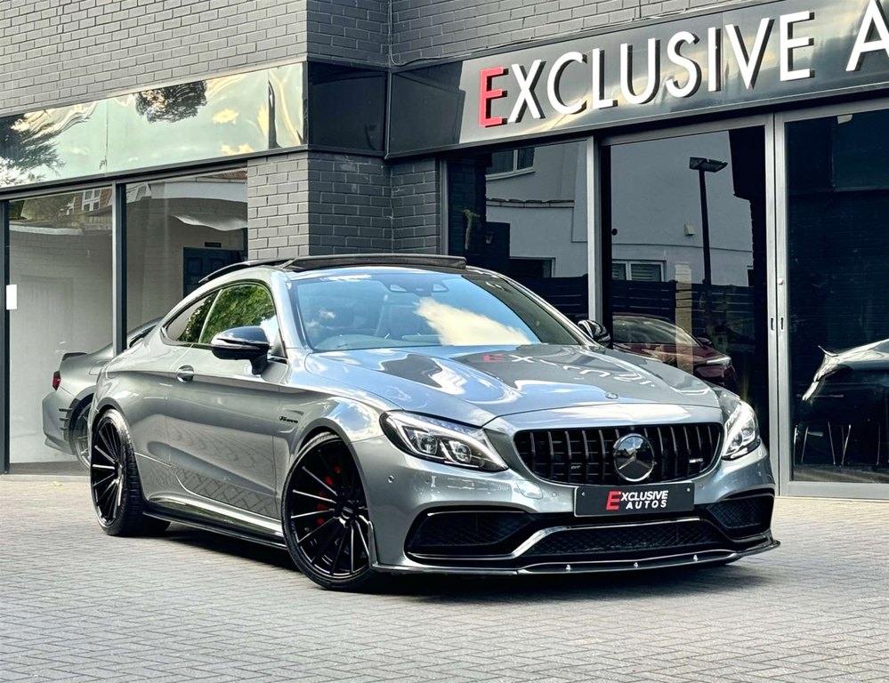 Mercedes-Benz C Class V8 Biturbo Amg S Premium Carbon Bodykit Hud