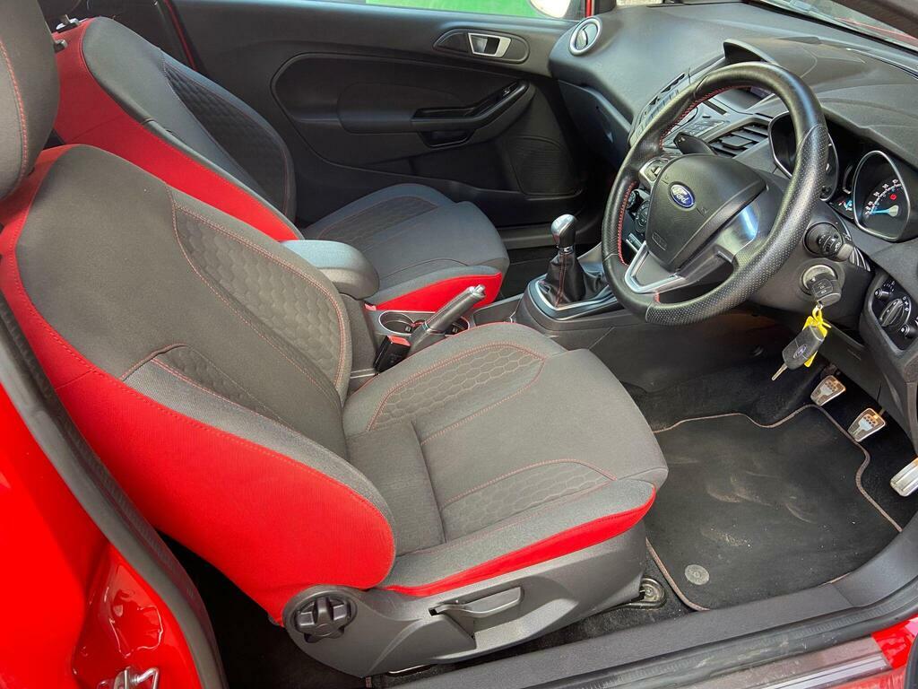 Ford Fiesta Zetec Red #12