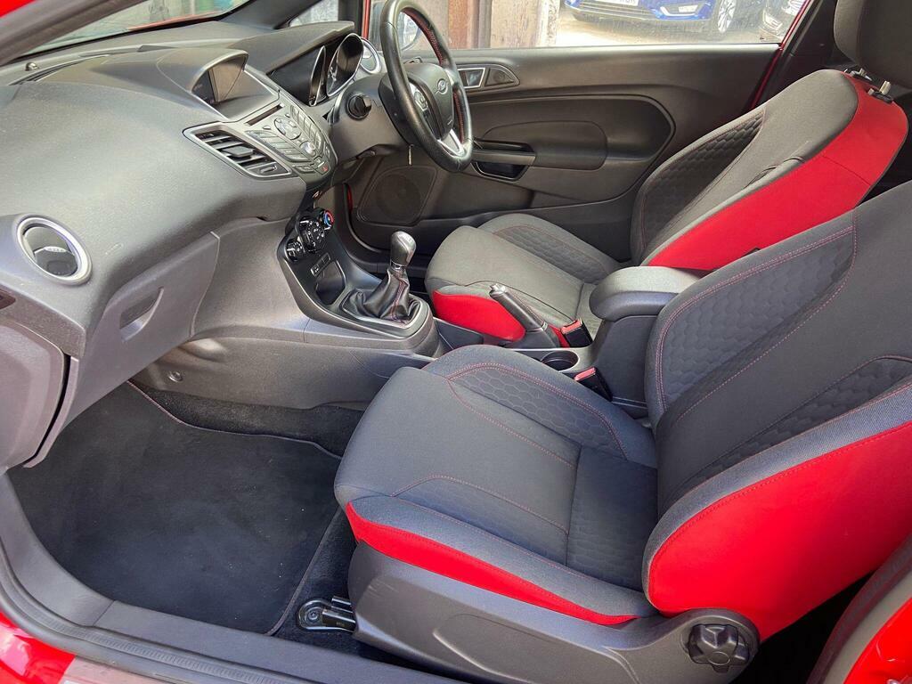 Ford Fiesta Zetec Red #15
