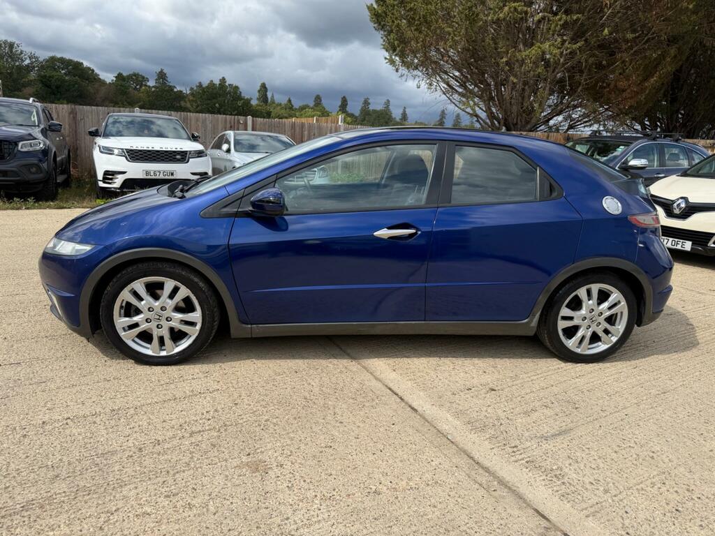 Honda Civic Hatchback Black #9