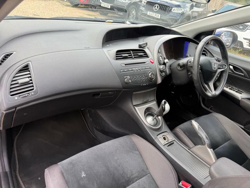 Honda Civic Hatchback Black #30