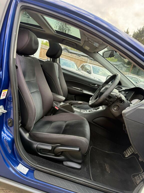 Honda Civic Hatchback Black #19