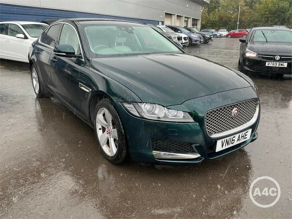 Jaguar XF Saloon 2.0D Portfolio Euro 6 Ss 2016 Green