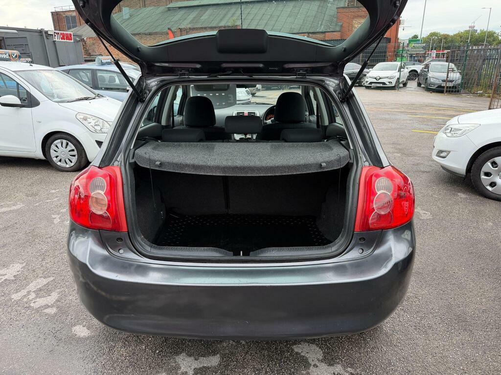 Toyota Auris 1.6 V-matic Tr Grey #6