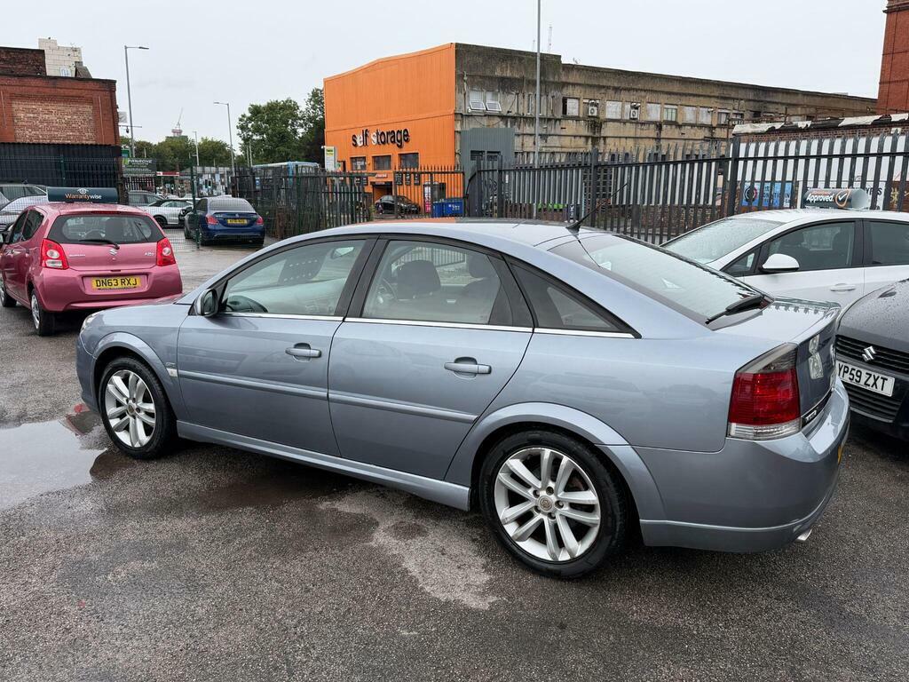 Vauxhall Vectra Silver #8