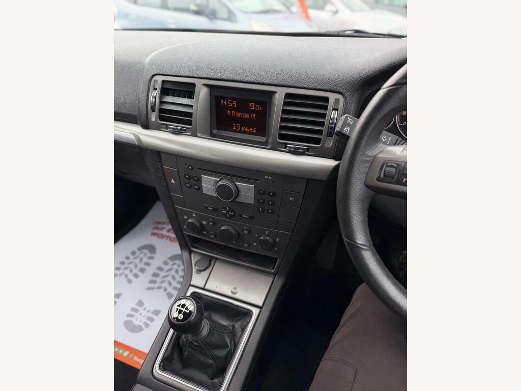 Vauxhall Vectra Silver #13