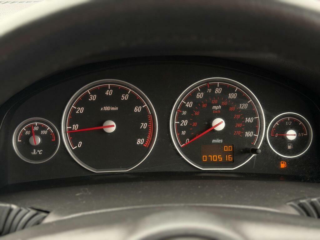 Vauxhall Vectra Silver #17