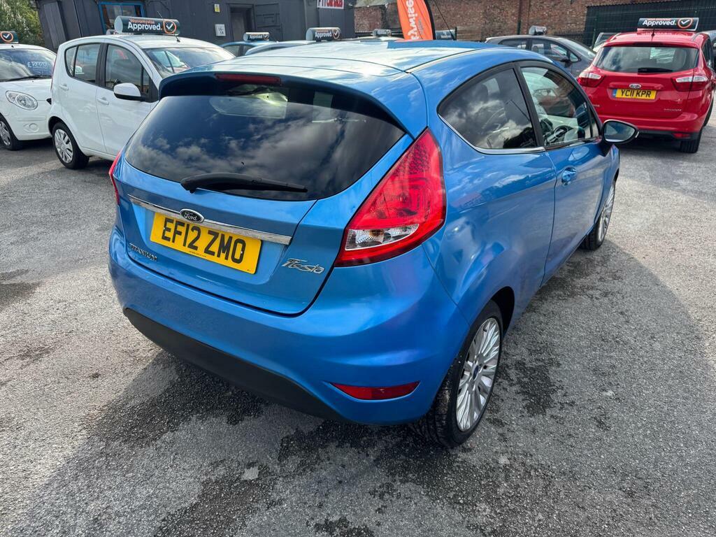 Ford Fiesta  Grey #9