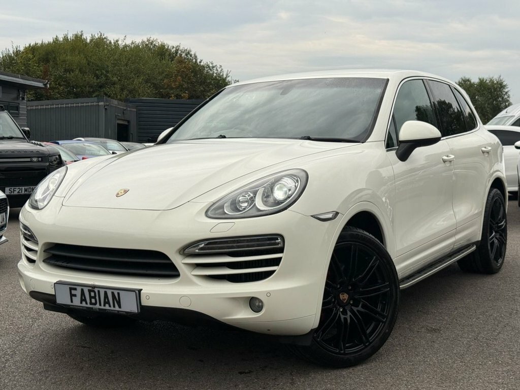 Porsche Cayenne Icon DAZ6054 White #2