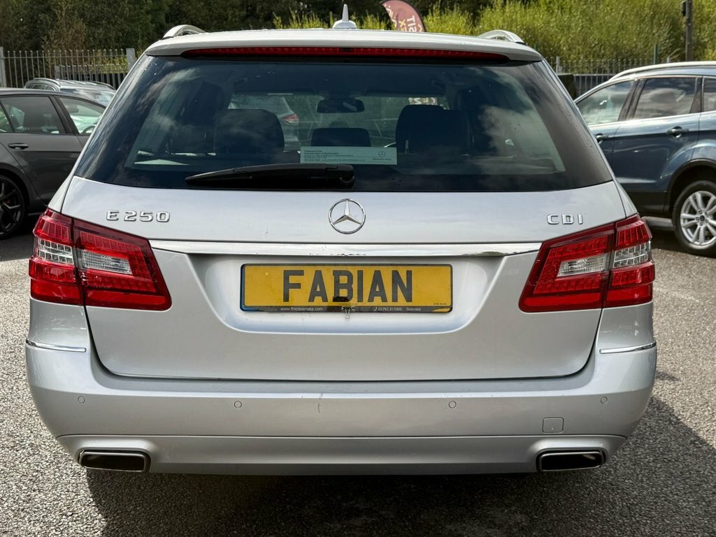 Mercedes-Benz E Class 2.1 E250 Silver #8