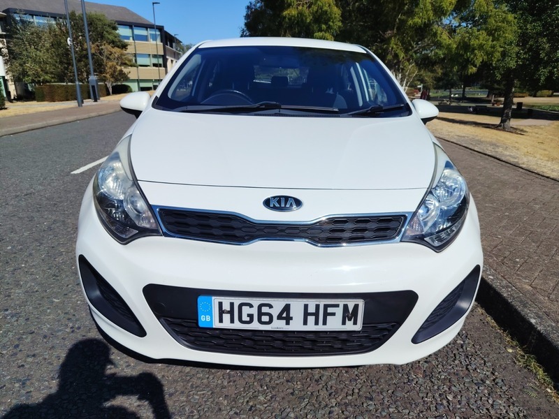Kia RIO 1.25 Vr7 Hatchback HG64HFM White #2
