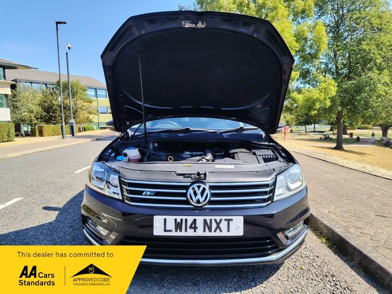 Volkswagen Passat Executive #40