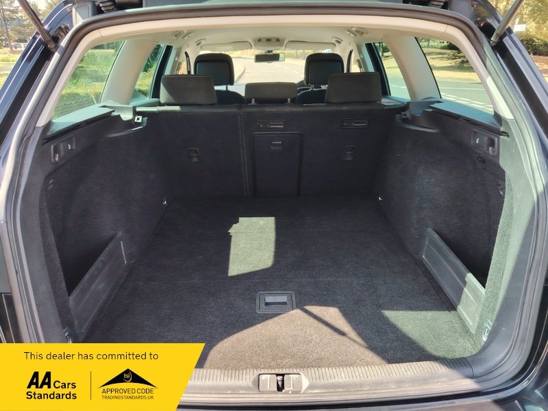 Volkswagen Passat Executive #9