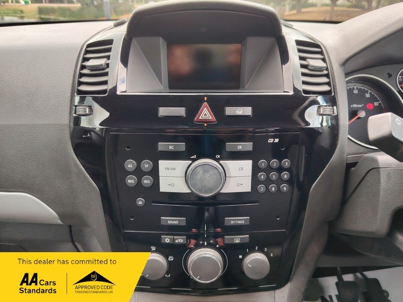 Vauxhall Zafira Design Silver #29