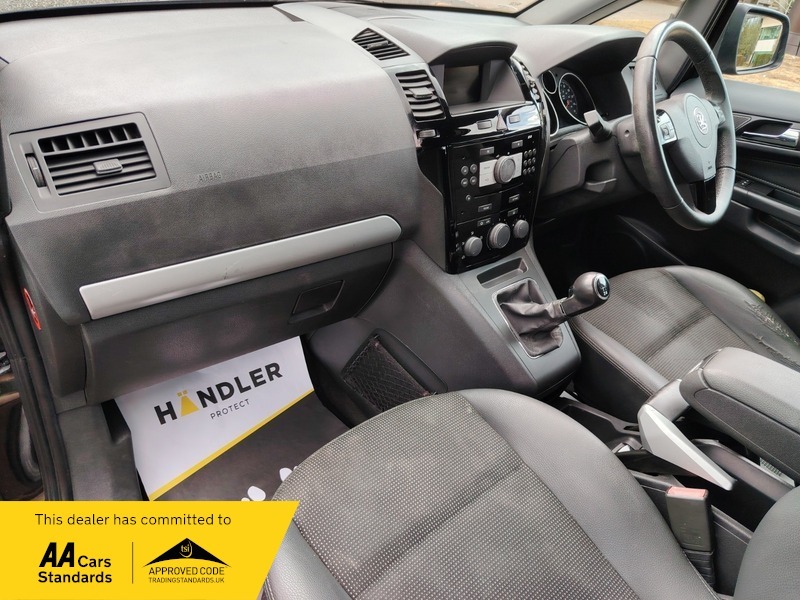 Vauxhall Zafira Design Silver #32