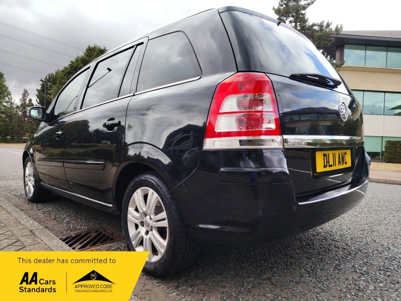 Vauxhall Zafira Design Silver #18