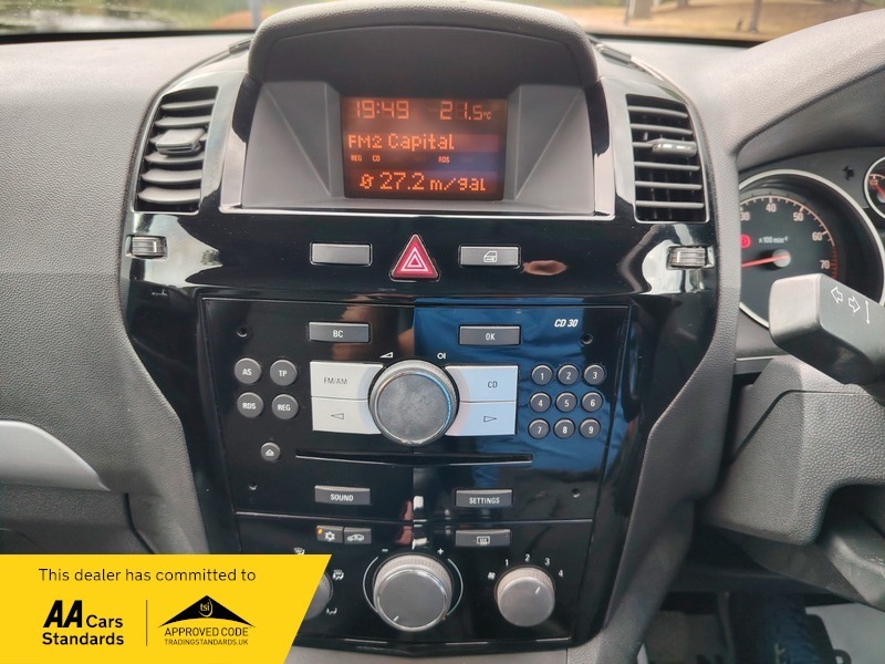 Vauxhall Zafira Design Silver #28