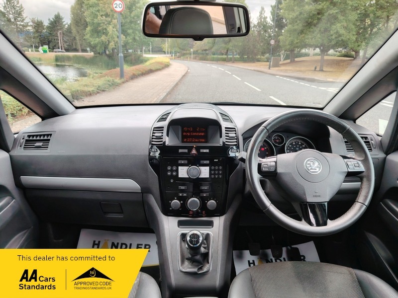 Vauxhall Zafira Design Silver #26