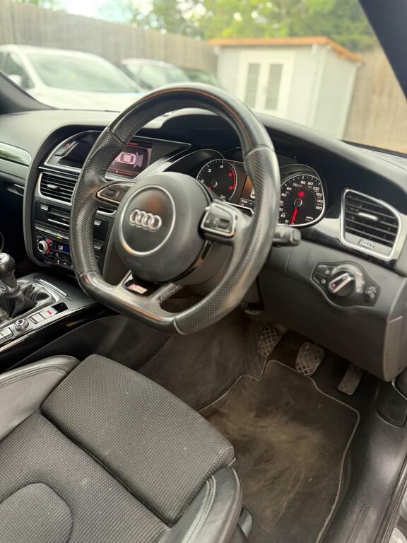 Audi A4 Saloon 2.0 White #20