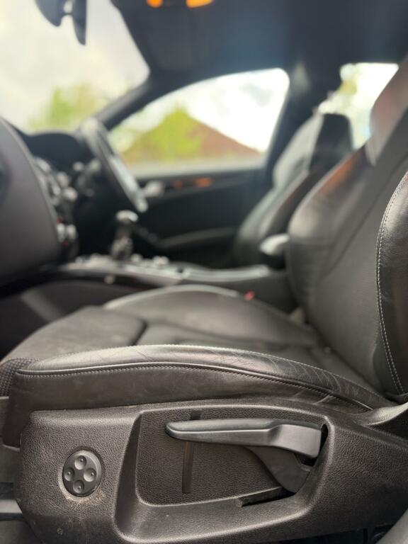 Audi A4 Saloon 2.0 White #11