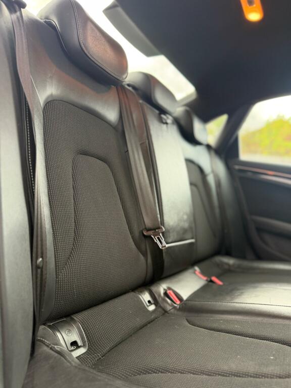 Audi A4 Saloon 2.0 White #19