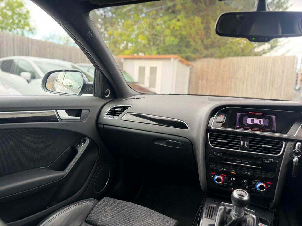 Audi A4 Saloon 2.0 White #22