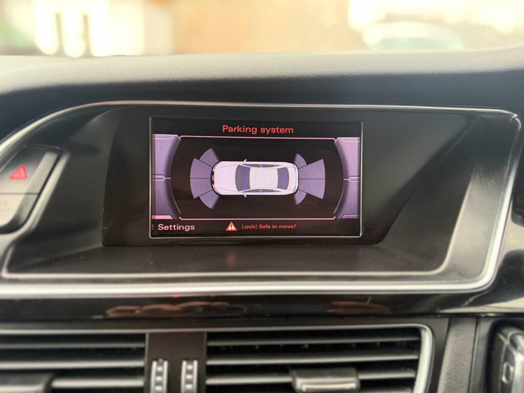 Audi A4 Saloon 2.0 White #29