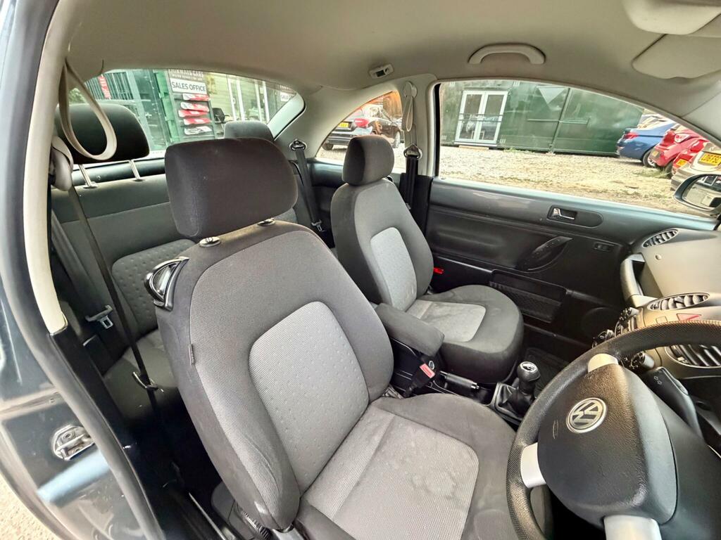 Volkswagen Beetle Hatchback White #22