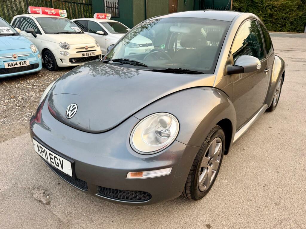 Volkswagen Beetle Hatchback White #9
