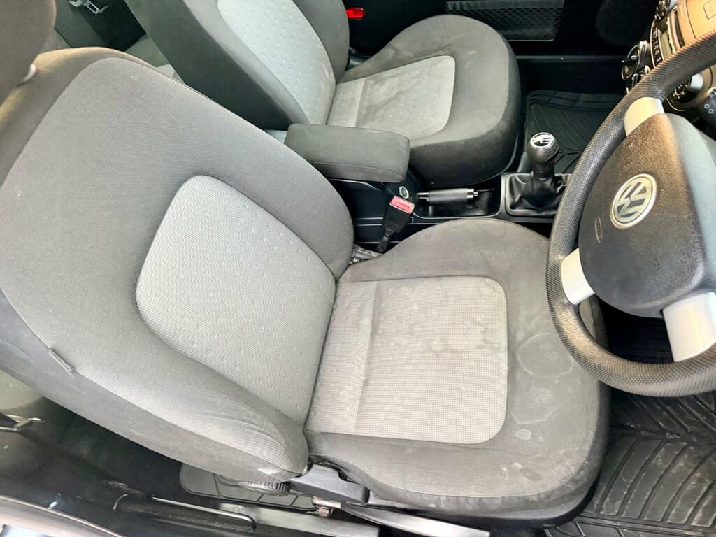 Volkswagen Beetle Hatchback White #20