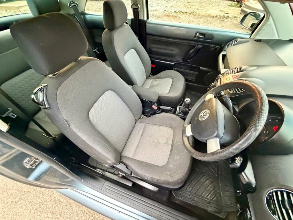Volkswagen Beetle Hatchback White #21