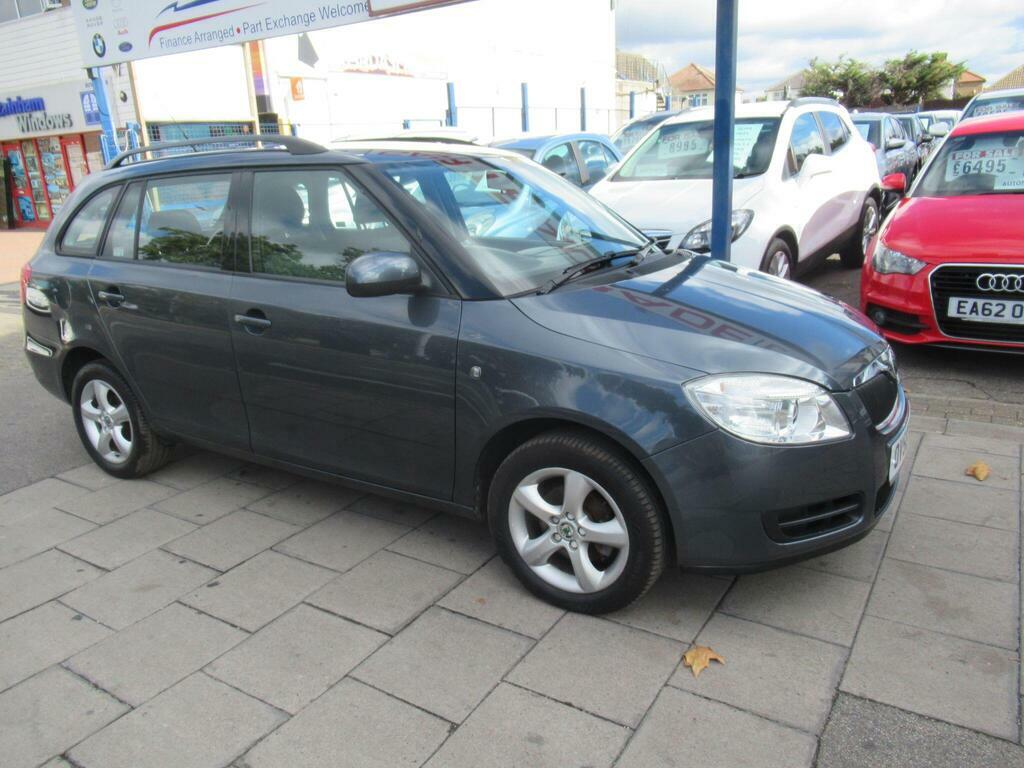 Skoda Fabia 1.6 16V 2 Tiptronic Grey #3