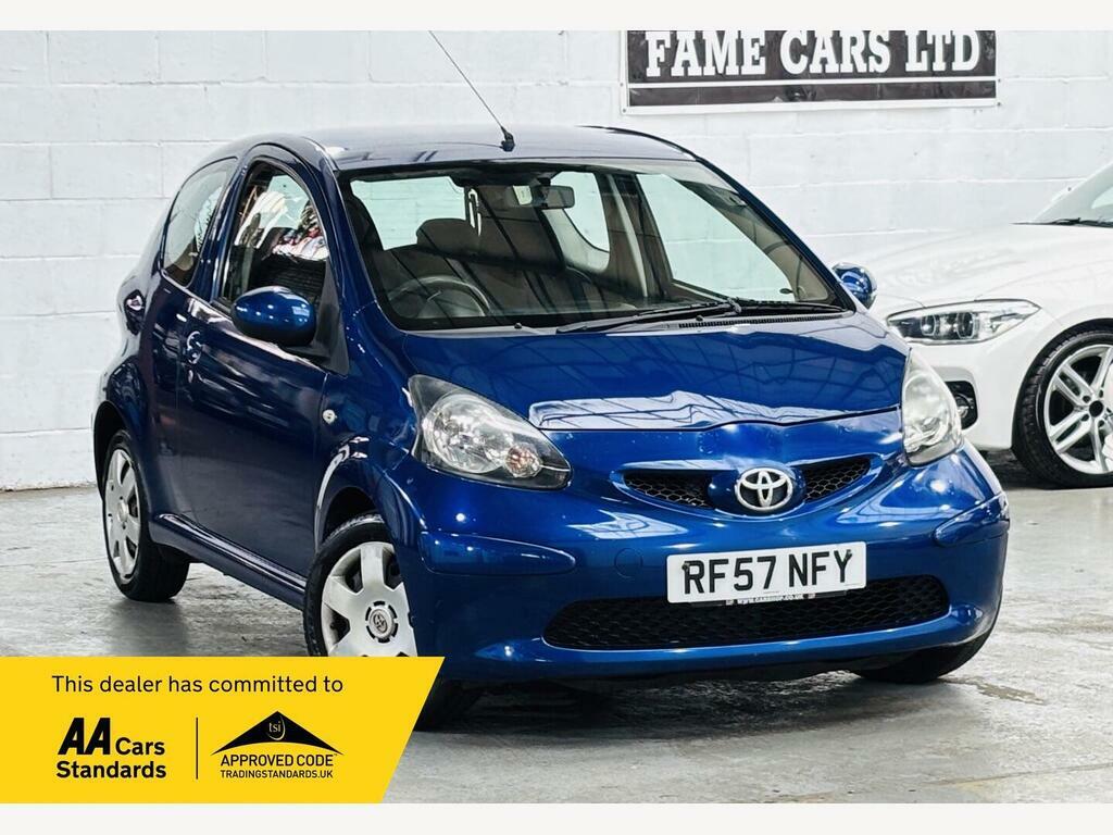 Toyota Aygo Hatchback  #1