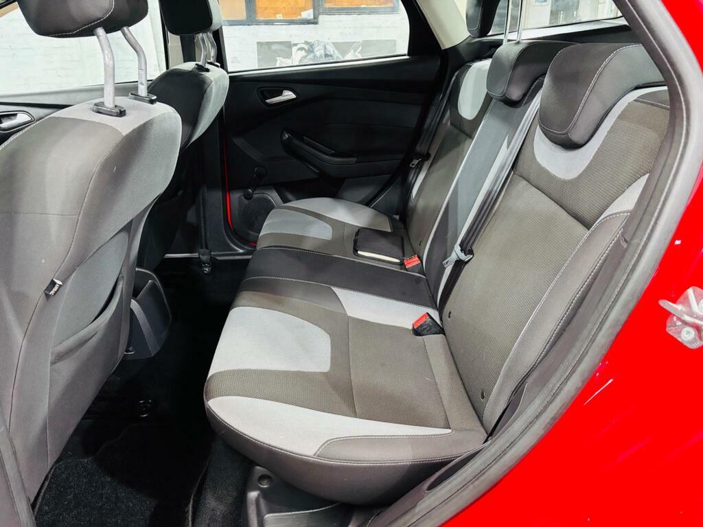 Ford Focus Hatchback Silver #14