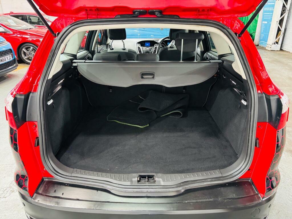 Ford Focus Hatchback Silver #22